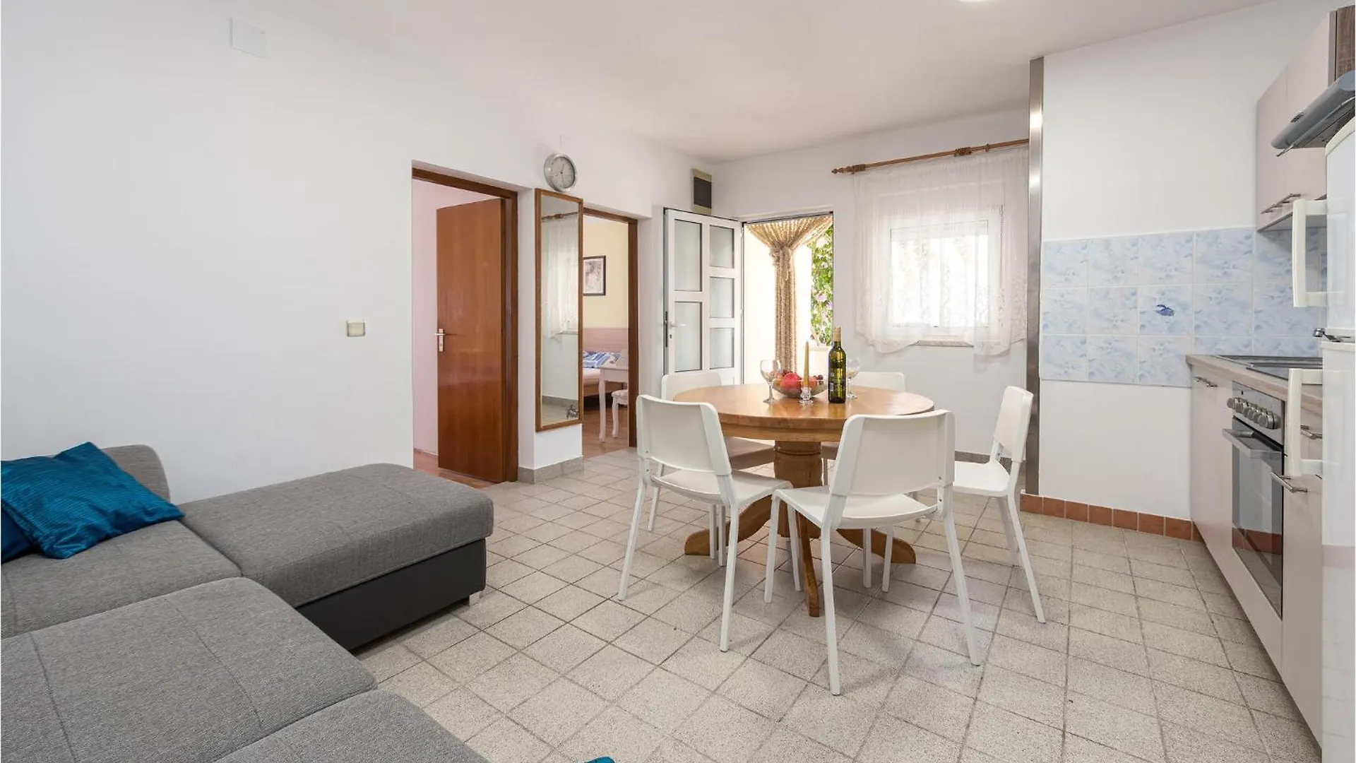 Cozy Apartment In Vir With Kitchen Croatia